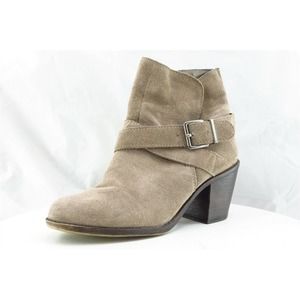 BCBGeneration Sz 7.5‎ M Ankle Boots Beige Leather Women Aries